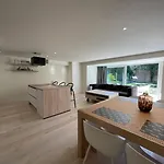 Modern Flat With Garden Ostende
