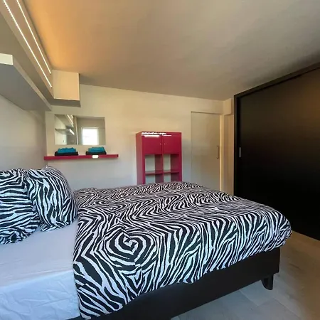 Modern Flat With Garden Oostende