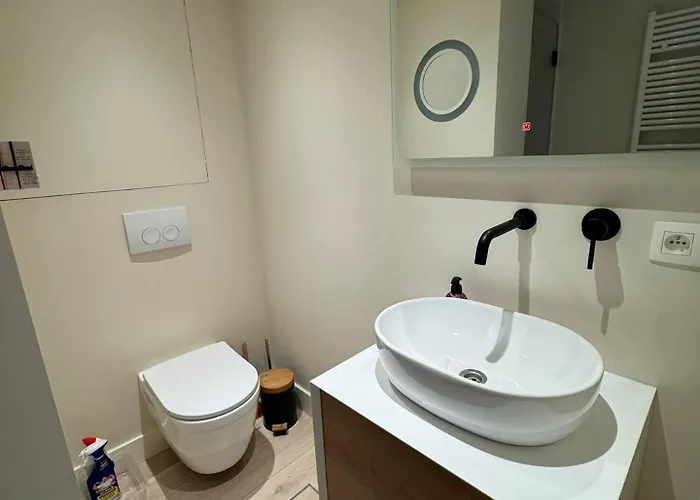 Modern Flat With Garden * 奥斯滕德